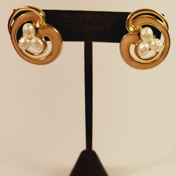Vtg Avon Faux Pearl Off White Tan Enamel Gold & White Stud Earrings 1980s - Picture 6 of 9
